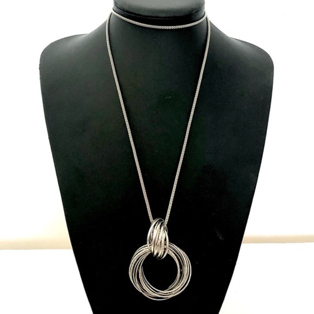 Vintage silvertone double knot pendant necklace